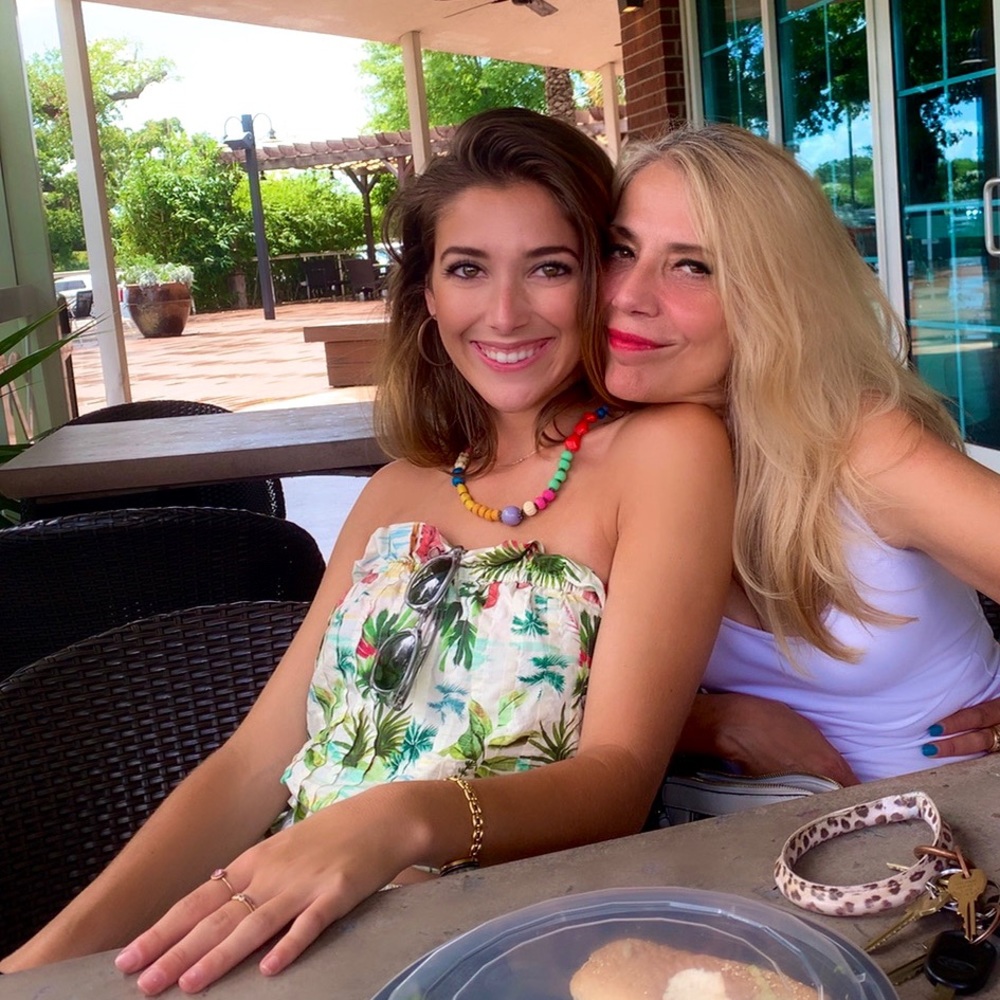 Meet your Posher, Julia